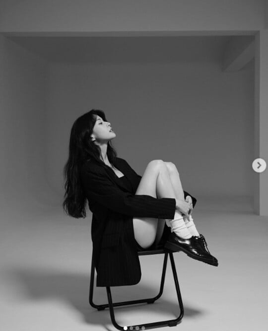 (사진=권나라 SNS)