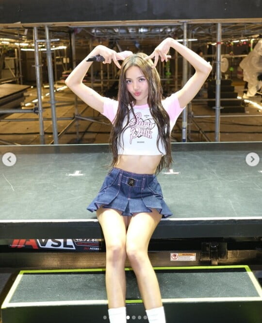 (사진=리사 SNS)