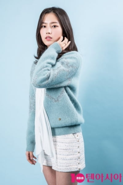 Choi Ri, exclusive contract with Artist Company