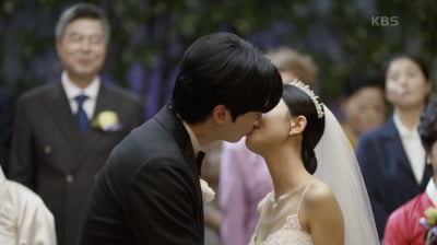 Ahn Jae-hyun ♥ Baek Jin-hee leave their ex-lover and become a real couple