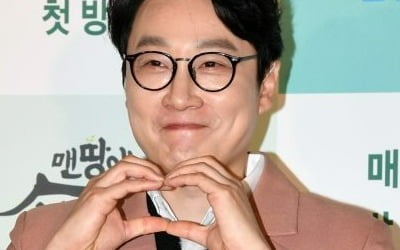 Lee Hwi-jae breaks up with his agency