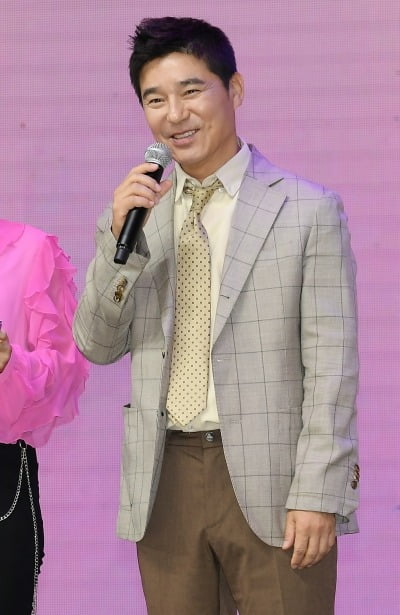 Lim Chang-jeong's side "Are the stock price manipulation group going to join in the acquisition of the golf course?"