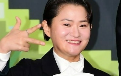 'National Singing Contest' in crisis, viewership ratings falling