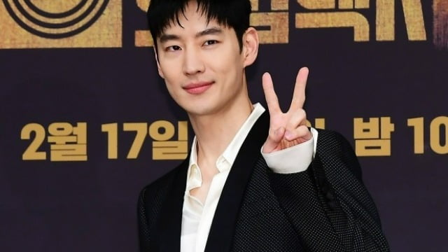 Lee Je-hoon's side character is rich even before 'Model Taxi'