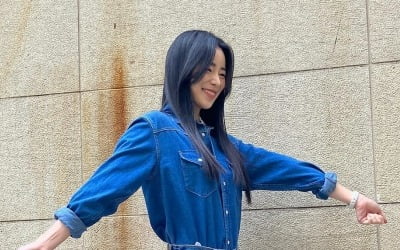 Lim Ji-yeon looks great no matter what she wears