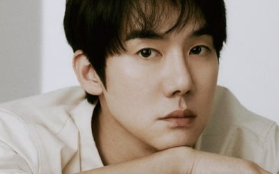Yoo Yeon-seok holds a fan meeting for his 20th debut anniversary, 'Yoo Yeon-seok's Understanding'