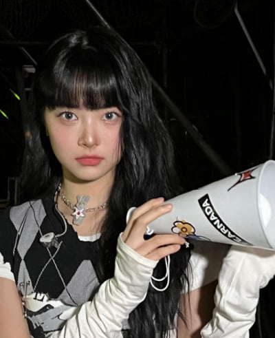 Le Seraphim Hong Eun-chae openly confesses her love to her fans