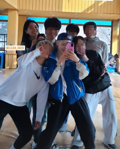 Kim Hee-ra, it turns out that she and Kim Se-jeong are 'best friends'