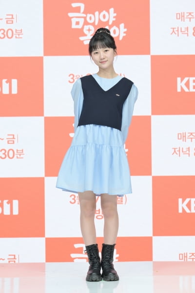 Kim Si-eun "A 15-year-old with a middle school illness, understands the emotions of puberty"