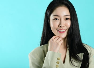 'The Glory' Song Ji-woo "I was embarrassed to kiss my gym teacher"