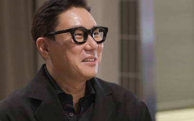 Lee Sang-min was caught on a blind date with a beautiful woman.