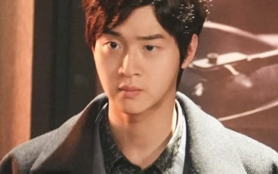 Choo Young-woo witnesses Jang Dong-yoon and Seol In-ah kissing