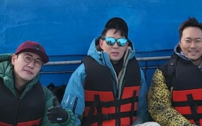 Young Tak went to the island with Boom and Song Jin-woo.