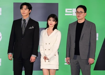 Will 'Dream' Park Seo-joon and IU save Korean movies?