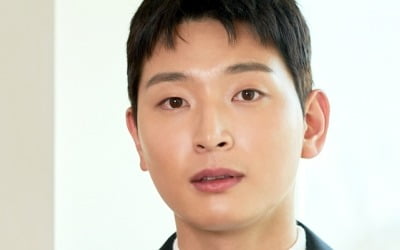 Jeong Jin-woon, "I'm trying to attract director Jang Hang-jun"