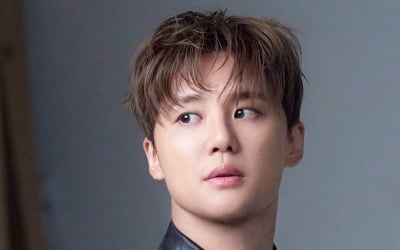 Kim Junsu holds 'The Best Ballad Spring Concert' in Japan