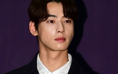 Cha Eun-woo, who was in the U.S., returned home after the death of Astro's Moonbin.