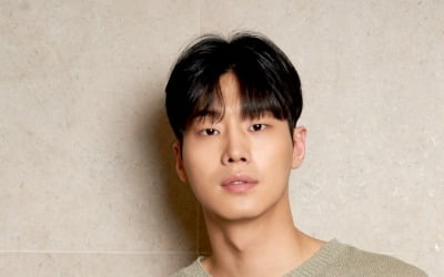 Taek Kim “Yongsan High School ace Heo Hoon is a friend who sweated with me”