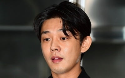 Yoo Ah-in 'takes drugs' at a club in Itaewon