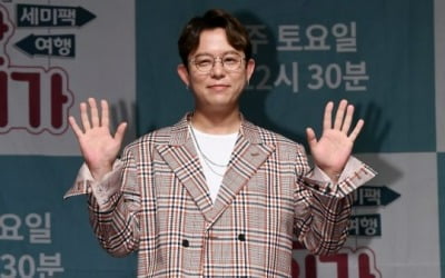 Tony An's solo concert 'temporarily postponed'