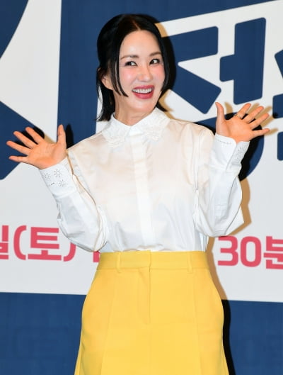 Uhm Jung-hwa returns to the small screen after 6 years