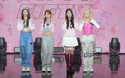 Fifty Fifty, a new girl group that caused a stir