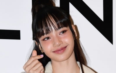 Blackpink Lisa becomes an 'endangered species' in her hometown of Thailand