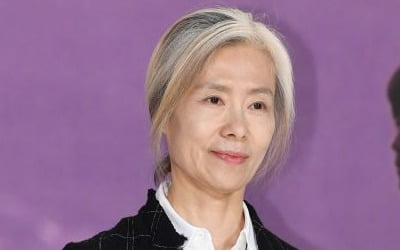 Yeo Soo-jung, exclusive contract with Y1 Entertainment