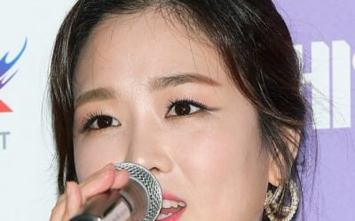 Jeong Mi-ae responds to malicious comments, "Is there anyone who wants to be hurt?"