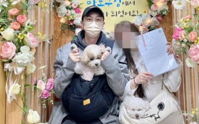 Sleepy and his wife register their marriage after one year of marriage