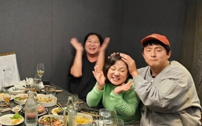 Lee Si-eon, meeting with members of 'I Live Alone'