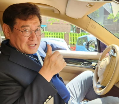 Jo Hyeong-ki, riding a luxury sedan, is a 'dabong'