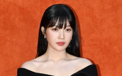 Red Velvet's Joy temporarily suspends activities due to poor health