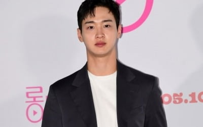 Jang Dong-yoon, who became KBS' savior, is worried about the release of the D-14 movie
