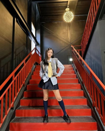 Eun Ga-eun, No. 1 female trot singer suitable as an airline model