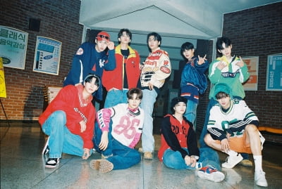 Unite, 'Light: BIT Part.1' official photo released