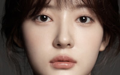'Penthouse' Jo Soo-min signs contract with Makestar