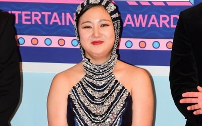 Park Na-rae joins JTBC's new entertainment show 'Smiling President'