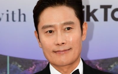 Lee Byung-hun donates 100 million won for pediatric and adolescent patients