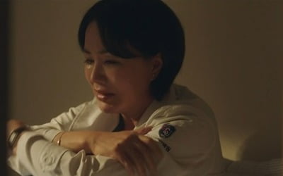 Uhm Jung-hwa and Kim Byeong-cheol are in tears after learning of their affair.