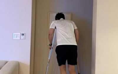 Jang Seong-gyu confesses to having a 'congenital deformity' in his right foot