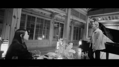 Taeyang, serenade for Min Hyo-rin