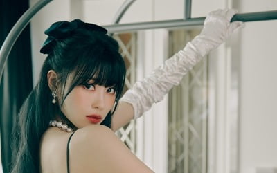 Mijoo releases teaser image for solo debut album 'Movie Star'