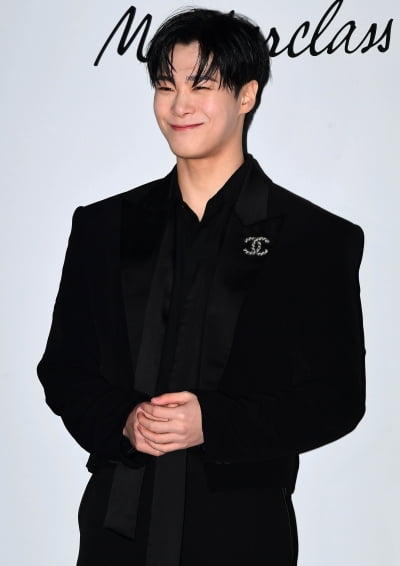 Aroha to boycott "Deceased Moonbin, explain Fantagio"