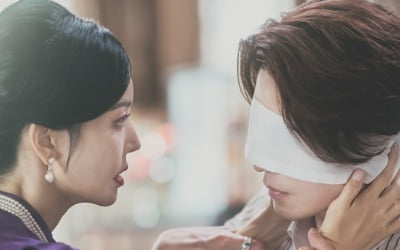 Lee Dong-wook and Kim So-yeon, dizzying close skinship