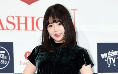 Jo Hye-jeong confesses, “When times are hard, let's find each other.”