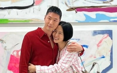 Kim Na-young, My Q and sweet hug, “I respect and support you”