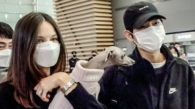 Song Joong-ki's first return after having a son... ♥Katie and child entering the country together?