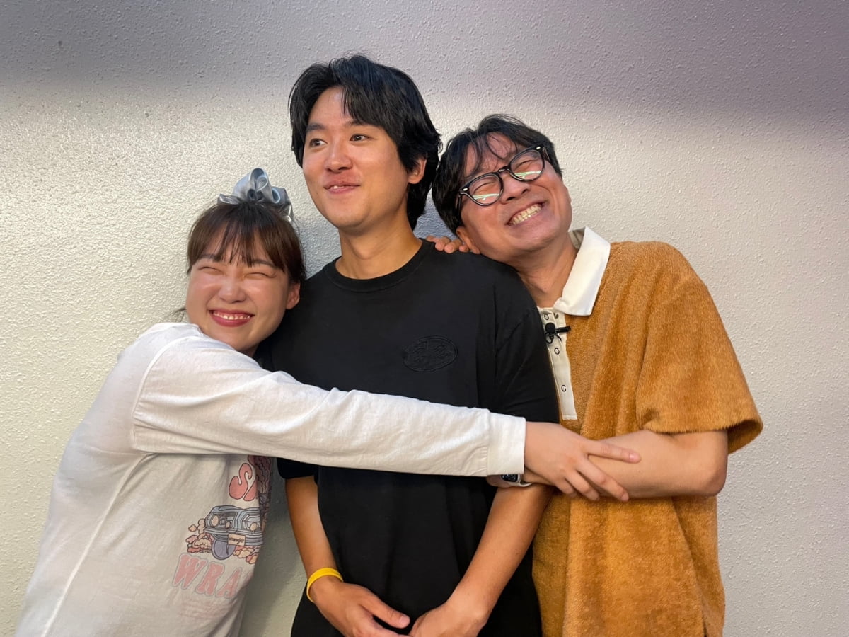 ▲(좌측부터) 개그우먼 이은지, 조현철 감독, 장항준 감독. /사진제공=그린나래미디어