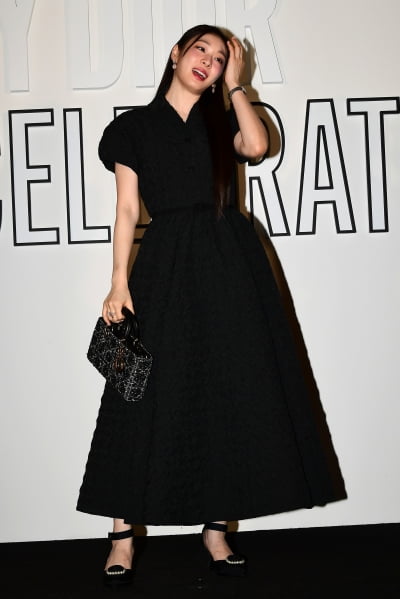 [TEN포토] 김연아 '하트 이후 수줍음'